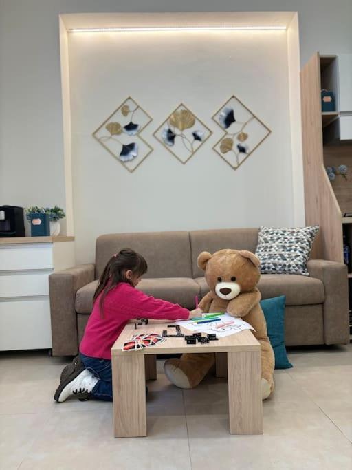 Teddy'S Home Luminoso Accogliente E Moderno راكالي المظهر الخارجي الصورة