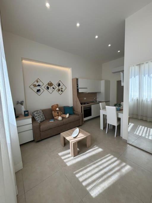 Teddy'S Home Luminoso Accogliente E Moderno راكالي المظهر الخارجي الصورة